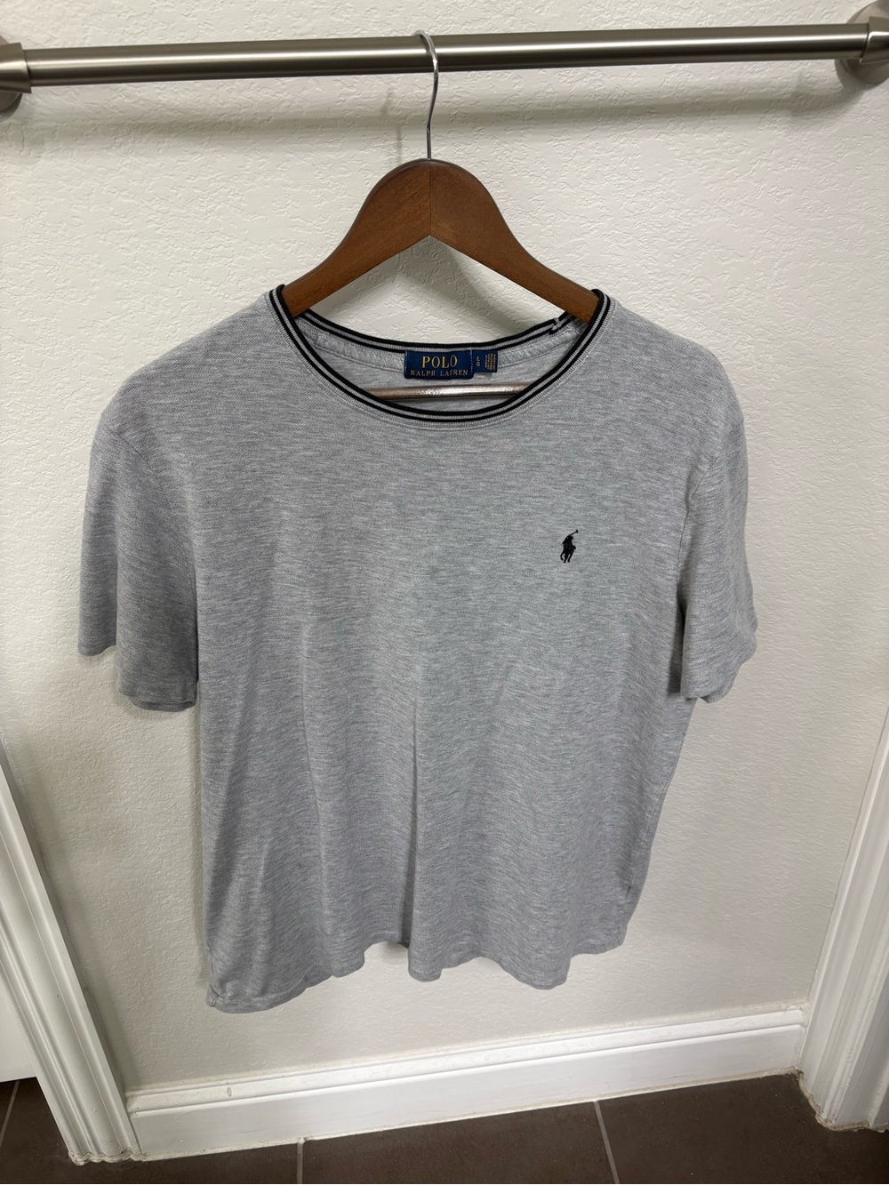 Ralph Lauren Gray Short-Sleeve Crewneck T-Shirt with Contrast Trim